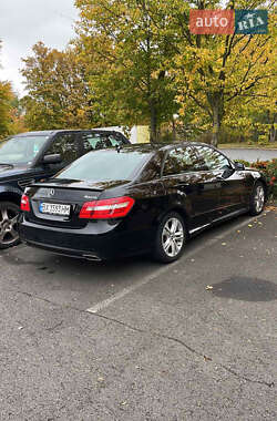 Седан Mercedes-Benz E-Class 2012 в Києві