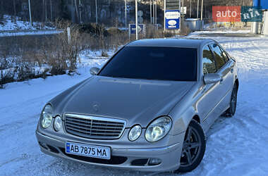 Седан Mercedes-Benz E-Class 2002 в Могилев-Подольске