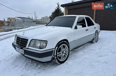 Седан Mercedes-Benz E-Class 1994 в Хмельницком