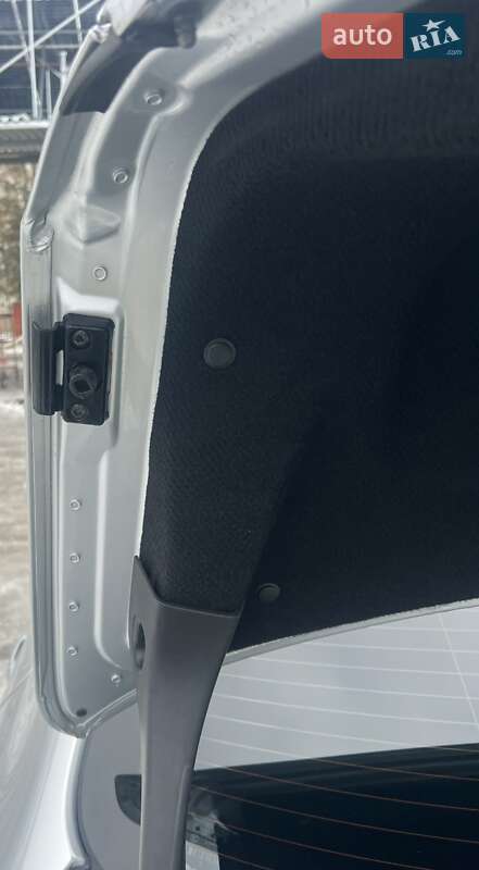 Седан Mercedes-Benz E-Class 2006 в Луцке