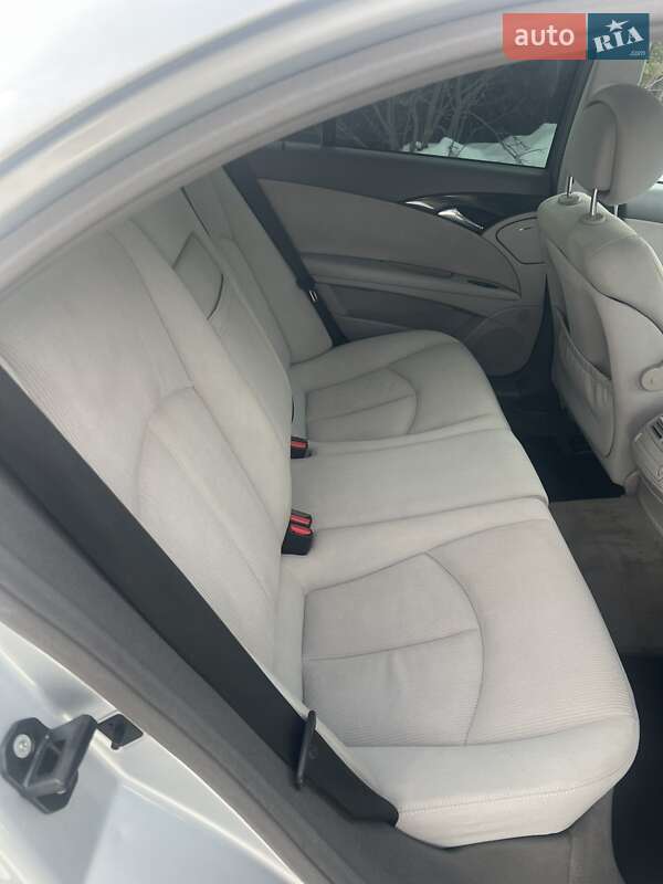 Седан Mercedes-Benz E-Class 2006 в Луцке