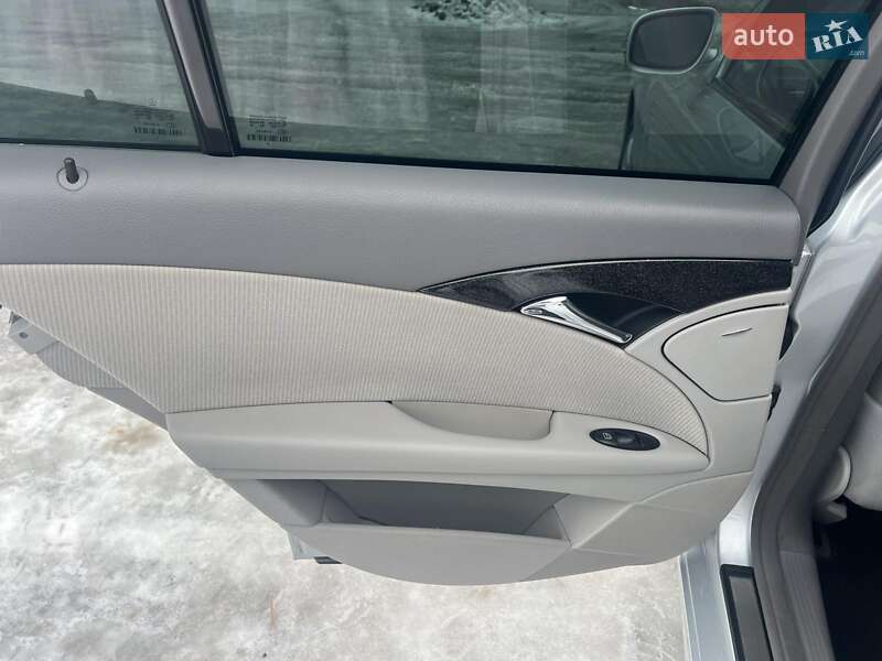 Седан Mercedes-Benz E-Class 2006 в Луцке