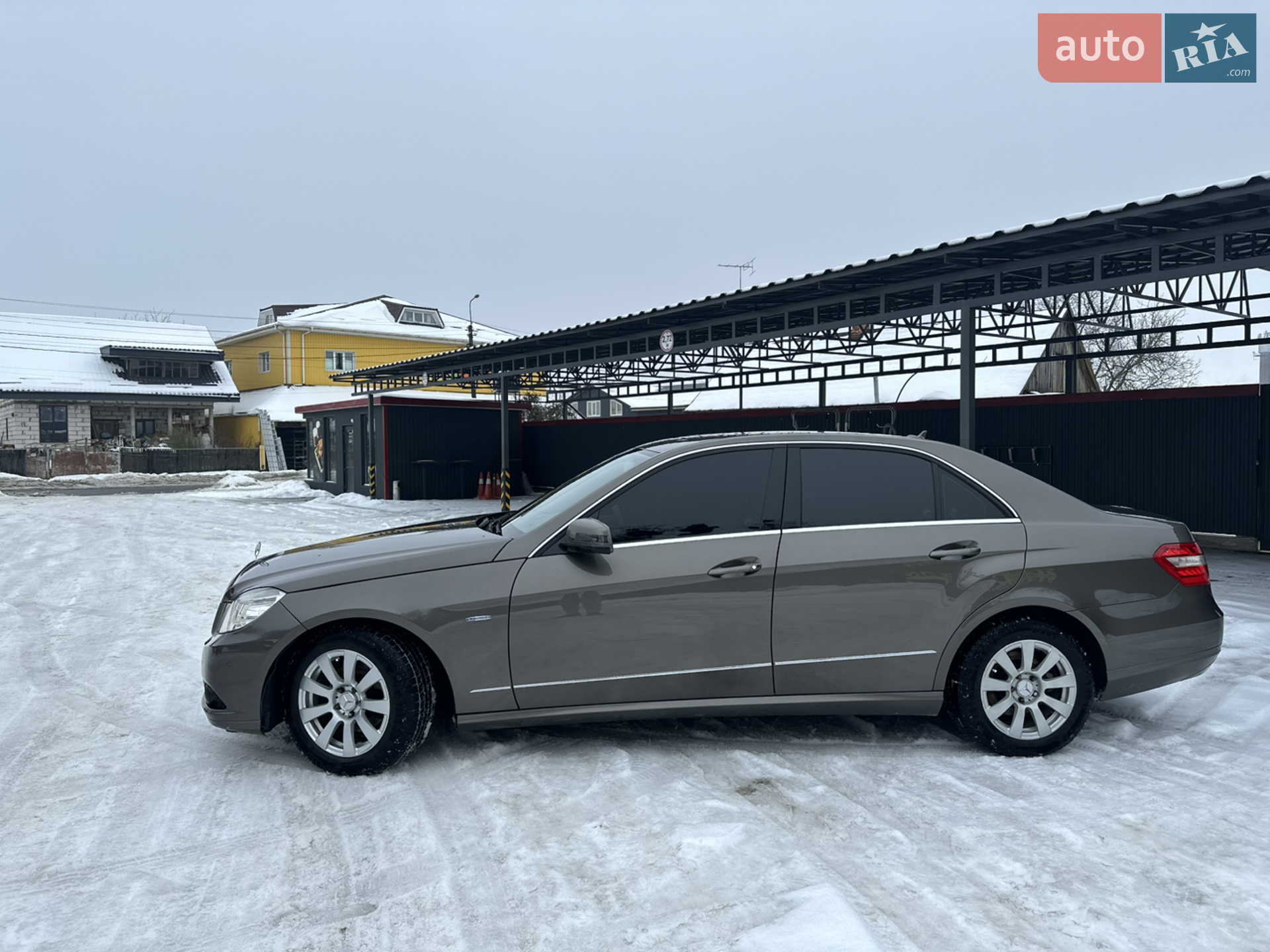 2010 Mercedes-Benz E-klasse - мініатюра 18