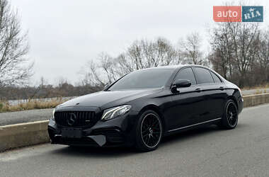 Седан Mercedes-Benz E-Class 2016 в Києві