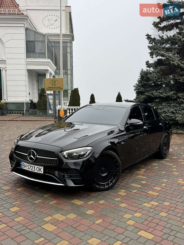 Mercedes-Benz E-Class 2022