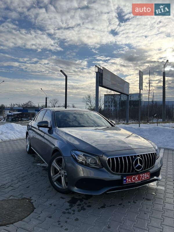 Mercedes-Benz E-Class 2016