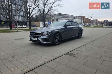 Седан Mercedes-Benz E-Class 2019 в Ужгороді