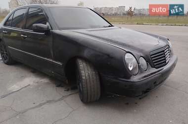 Седан Mercedes-Benz E-Class 2000 в Херсоні