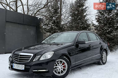 Седан Mercedes-Benz E-Class 2012 в Львові