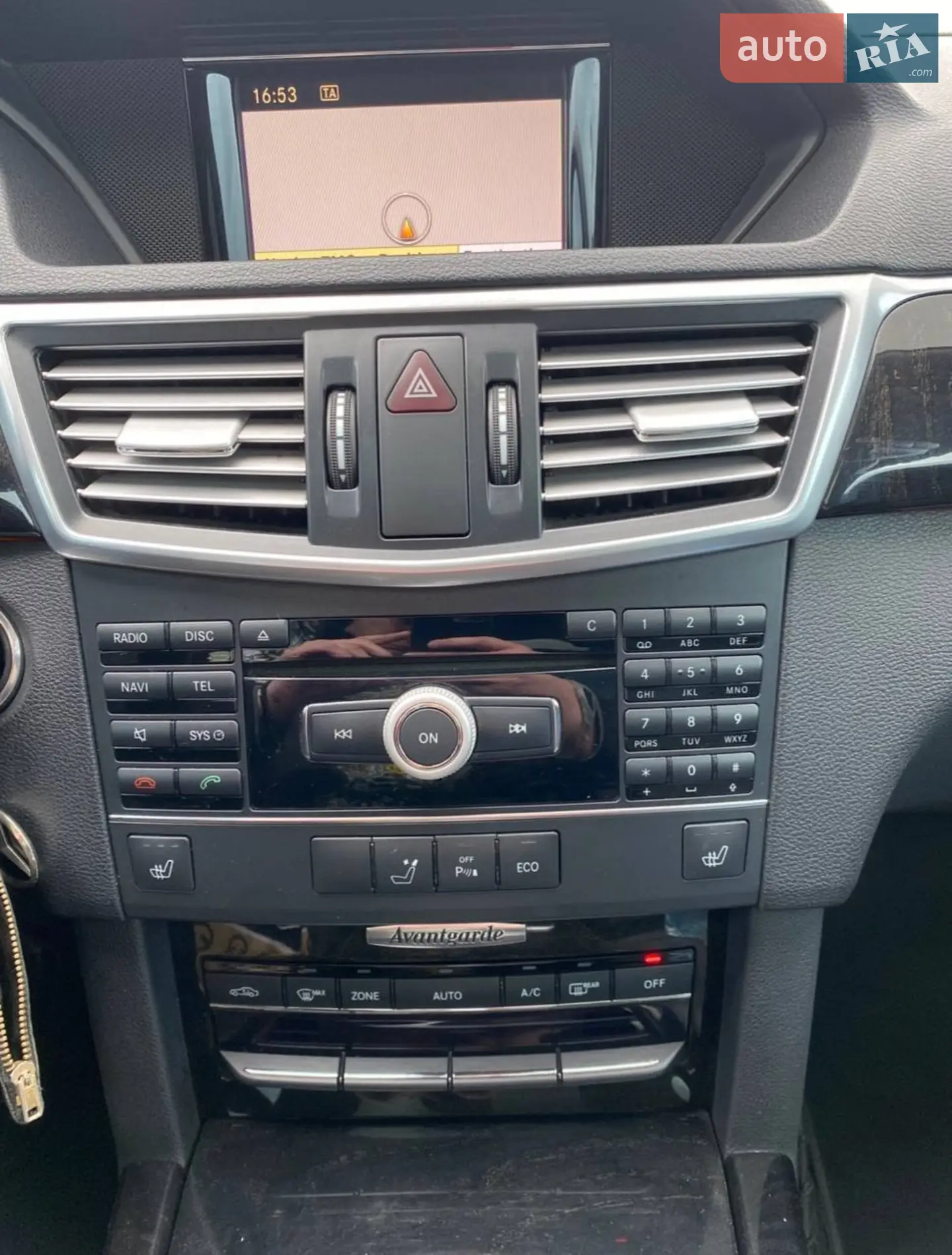 2011 Mercedes-Benz E-klasse - мініатюра 15