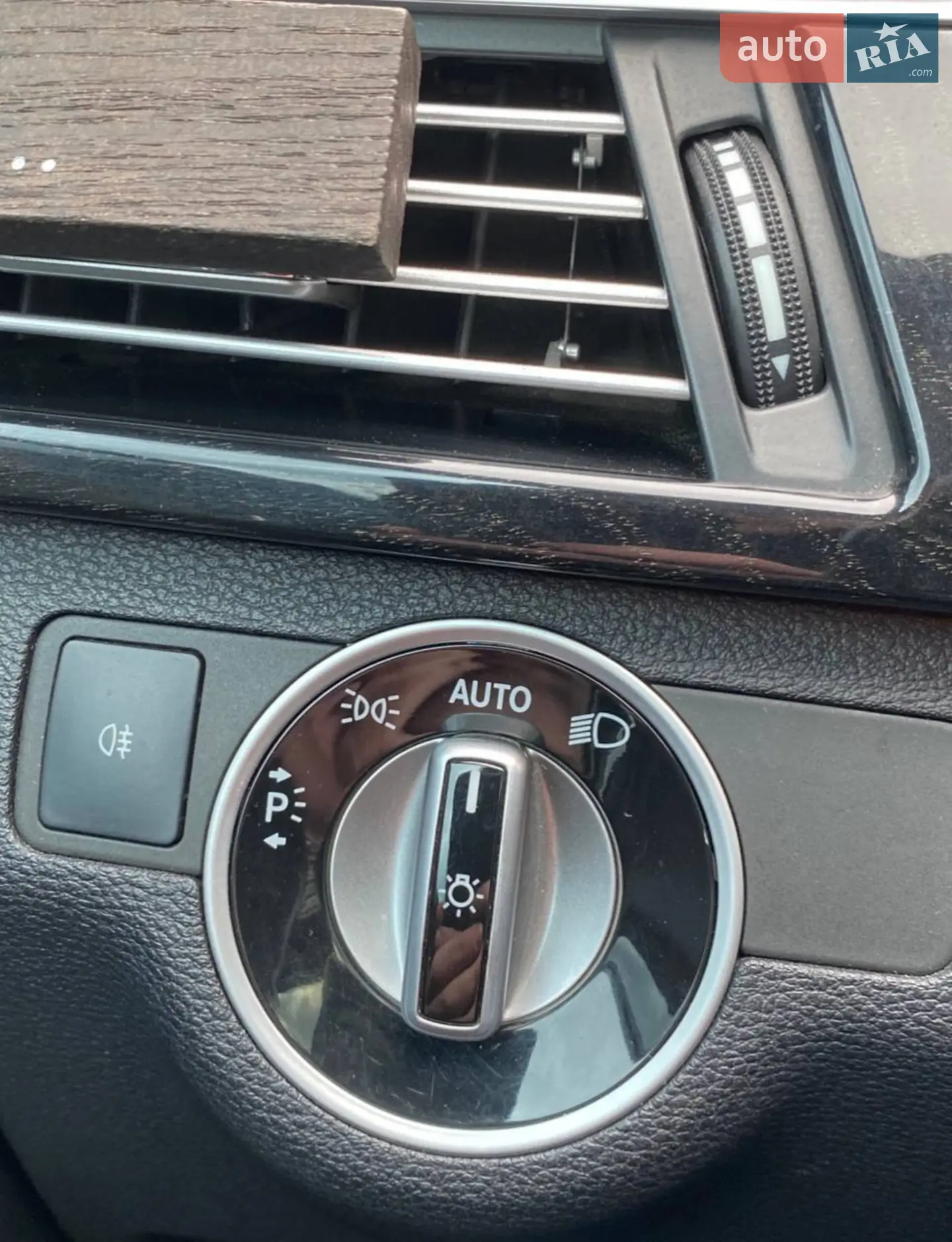 2011 Mercedes-Benz E-klasse - мініатюра 22