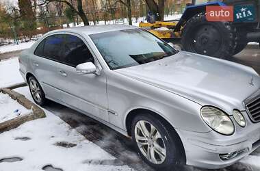 Седан Mercedes-Benz E-Class 2007 в Вишневом