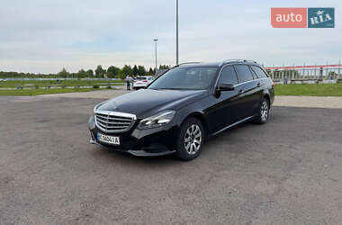 Універсал Mercedes-Benz E-Class 2015 в Львові
