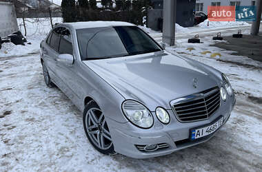Седан Mercedes-Benz E-Class 2003 в Киеве