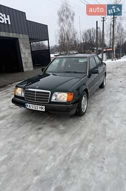 Седан Mercedes-Benz E-Class 1995 в Олевске