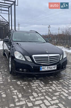 Універсал Mercedes-Benz E-Class 2011 в Луцьку