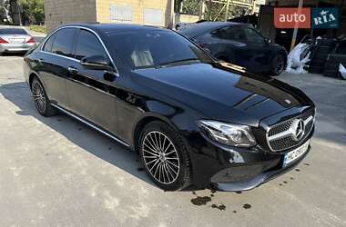 Седан Mercedes-Benz E-Class 2016 в Киеве