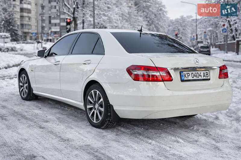 Mercedes-Benz E-Class 2010