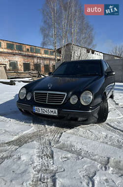 Седан Mercedes-Benz E-Class 2000 в Виннице