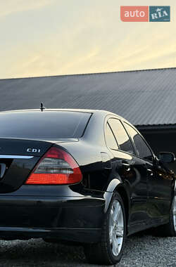Седан Mercedes-Benz E-Class 2008 в Меденичах