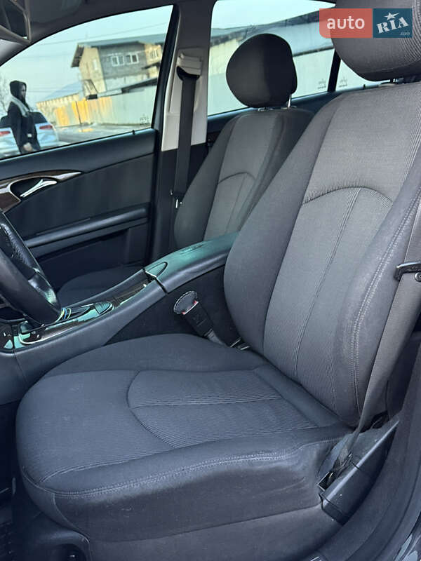 Седан Mercedes-Benz E-Class 2008 в Меденичах