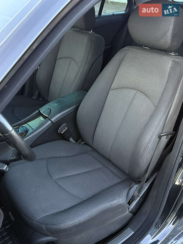 Седан Mercedes-Benz E-Class 2008 в Меденичах