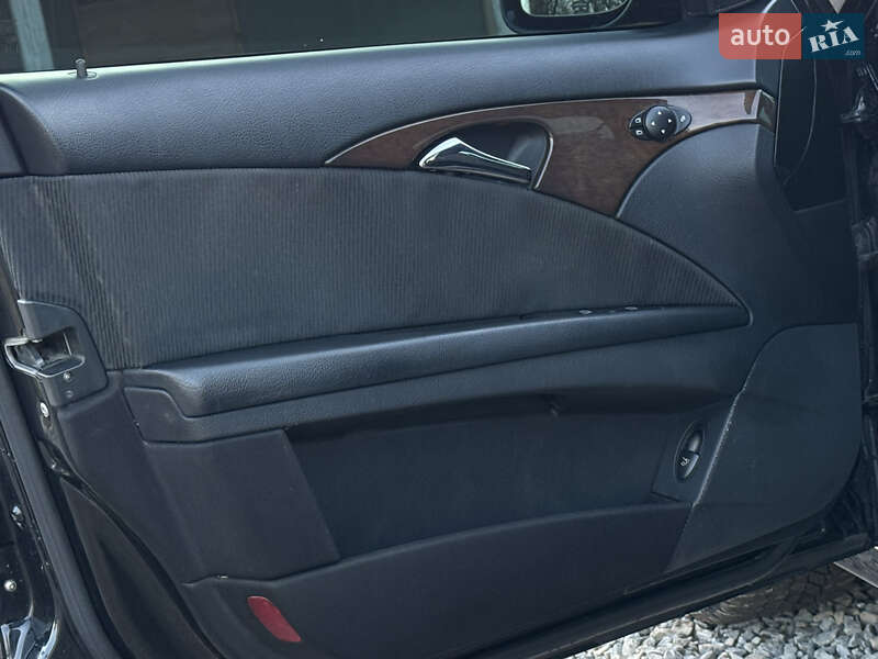 Седан Mercedes-Benz E-Class 2008 в Меденичах