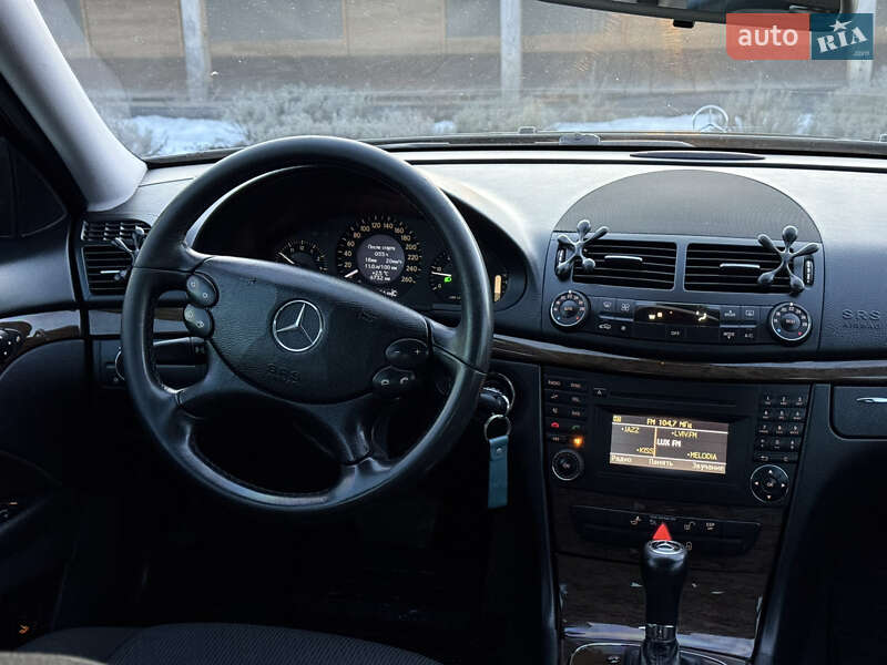 Седан Mercedes-Benz E-Class 2008 в Меденичах