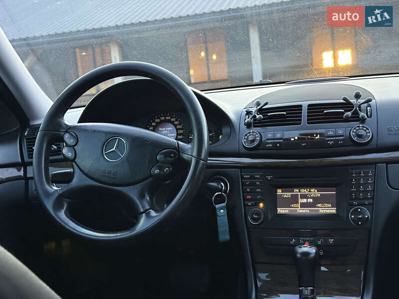 Седан Mercedes-Benz E-Class 2008 в Меденичах