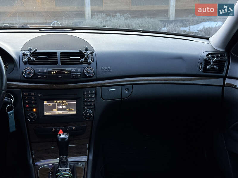 Седан Mercedes-Benz E-Class 2008 в Меденичах