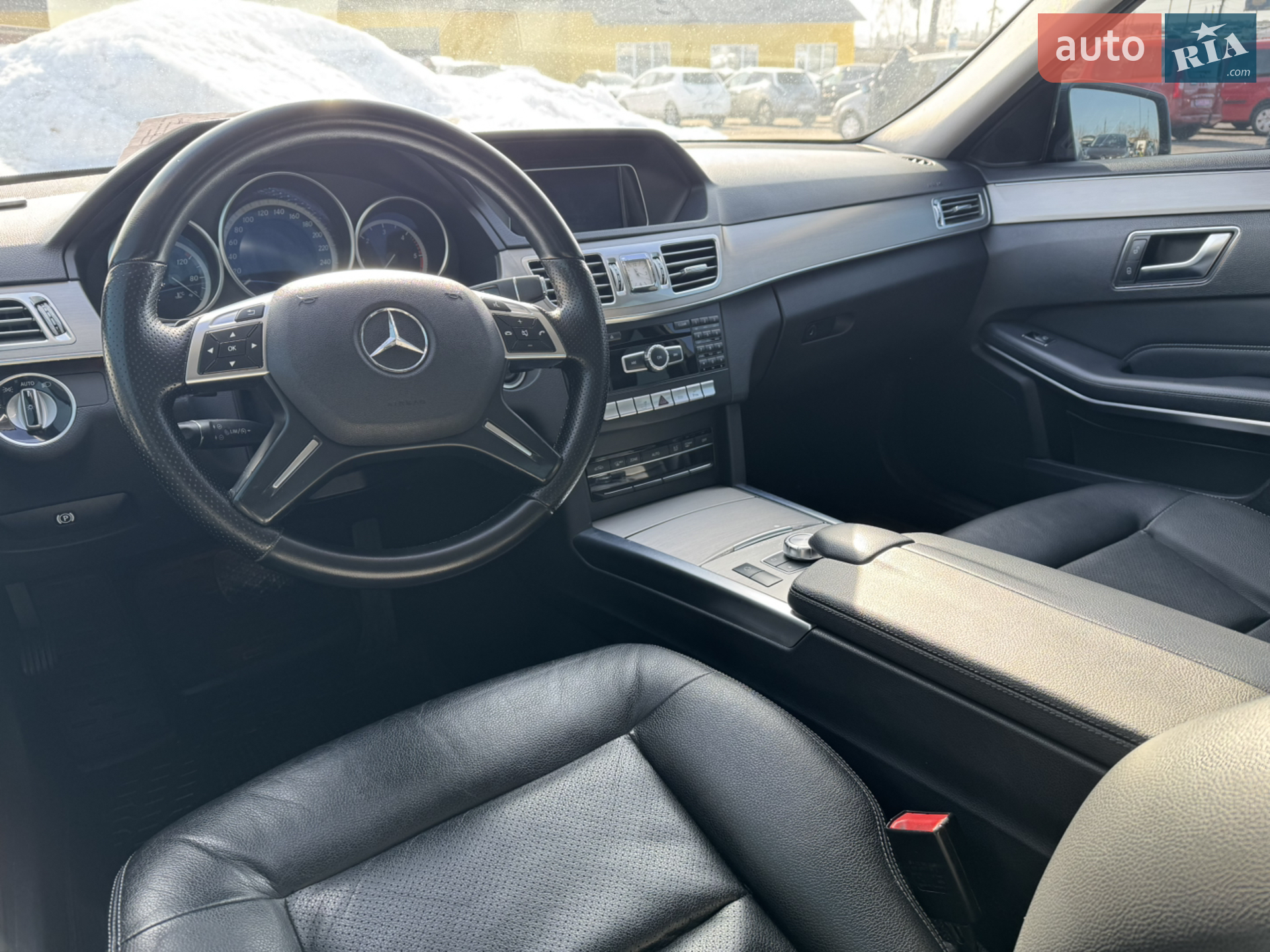 2013 Mercedes-Benz E-klasse - мініатюра 18