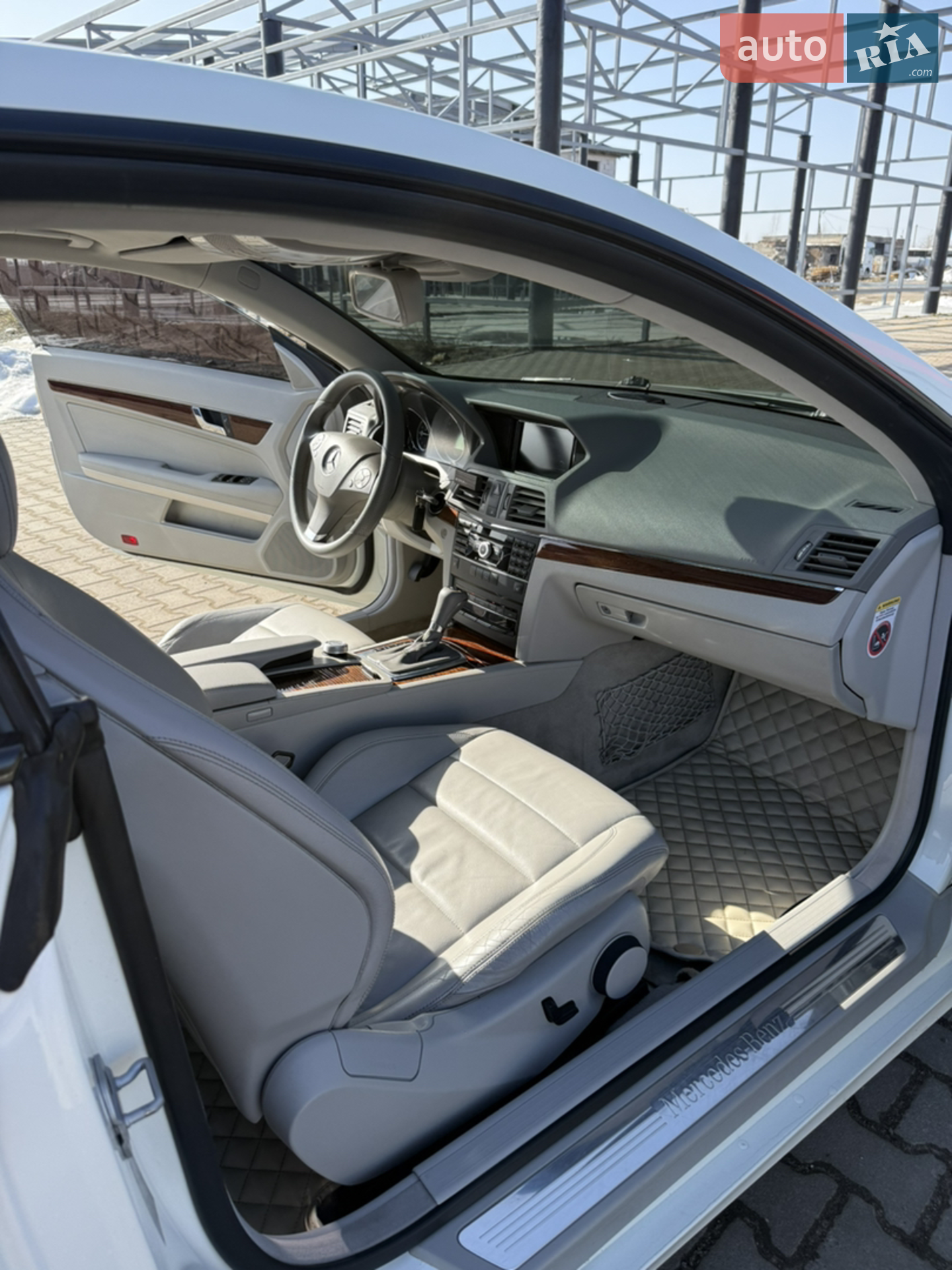 2010 Mercedes-Benz E-klasse - мініатюра 15