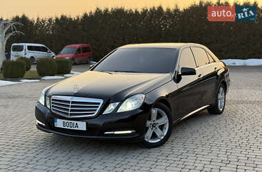 Седан Mercedes-Benz E-Class 2012 в Чернівцях