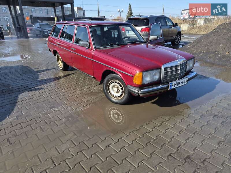 Mercedes-Benz E-Class 1979