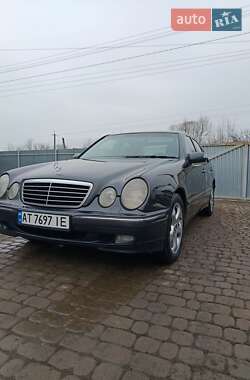 Седан Mercedes-Benz E-Class 2001 в Коломые