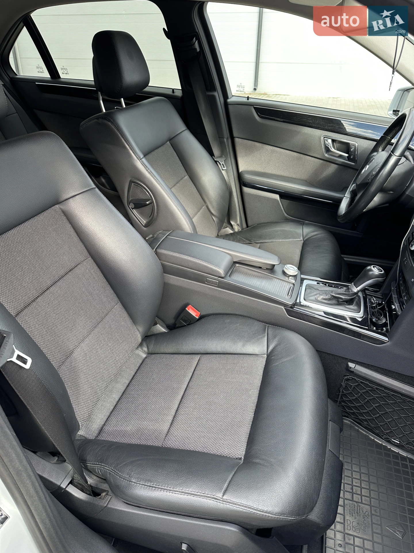 2010 Mercedes-Benz E-klasse - мініатюра 12
