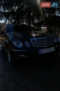 Седан Mercedes-Benz E-Class 2007 в Ужгороді