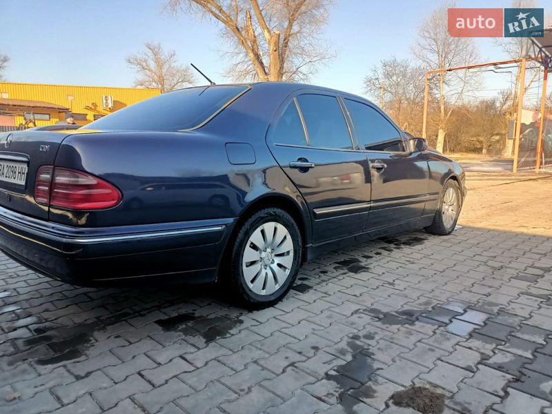Mercedes-Benz E-Class 1999