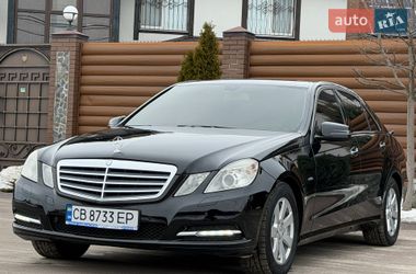 Седан Mercedes-Benz E-Class 2011 в Киеве