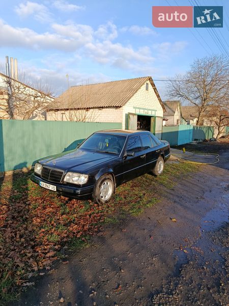Mercedes-Benz E-Class 1990
