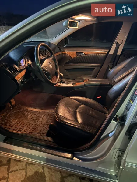 Mercedes-Benz E-Class 2005 VIN WDB2110231A751557 фото оголошення 14 з 59