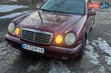 Седан Mercedes-Benz E-Class 1996 в Копычинце