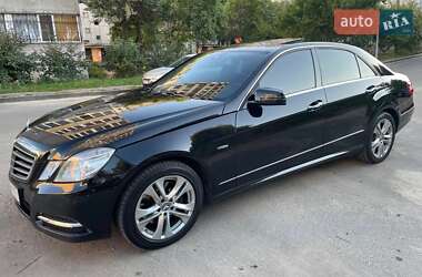 Седан Mercedes-Benz E-Class 2011 в Києві