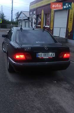 Седан Mercedes-Benz E-Class 1997 в Дніпрі