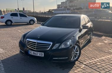 Седан Mercedes-Benz E-Class 2011 в Львові