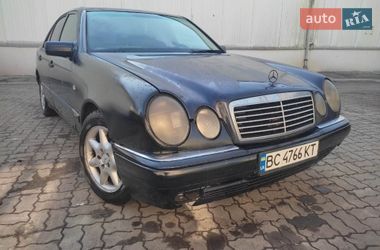 Седан Mercedes-Benz E-Class 1997 в Львове