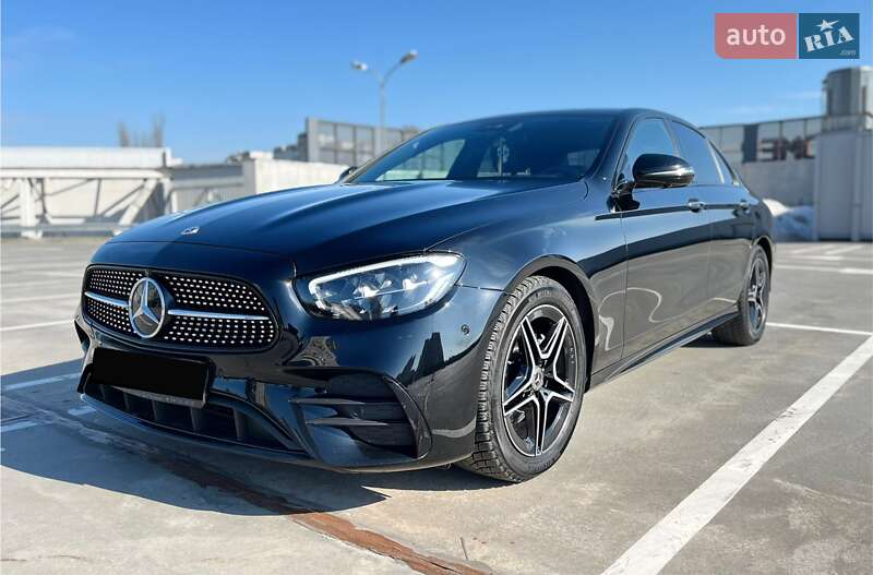 Mercedes-Benz E-Class 2023