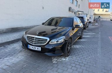 Седан Mercedes-Benz E-Class 2013 в Львове