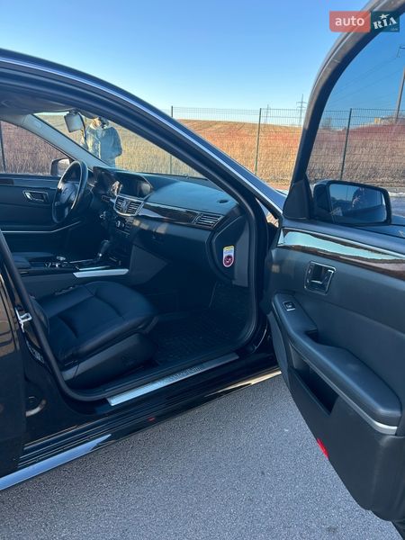 Седан Mercedes-Benz E-Class 2011 в Ровно