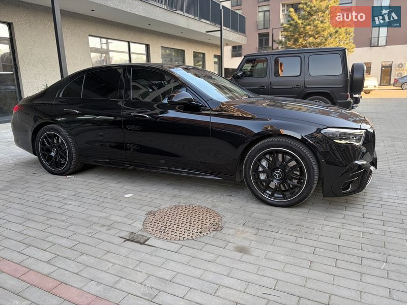 Mercedes-Benz E-Class 2024